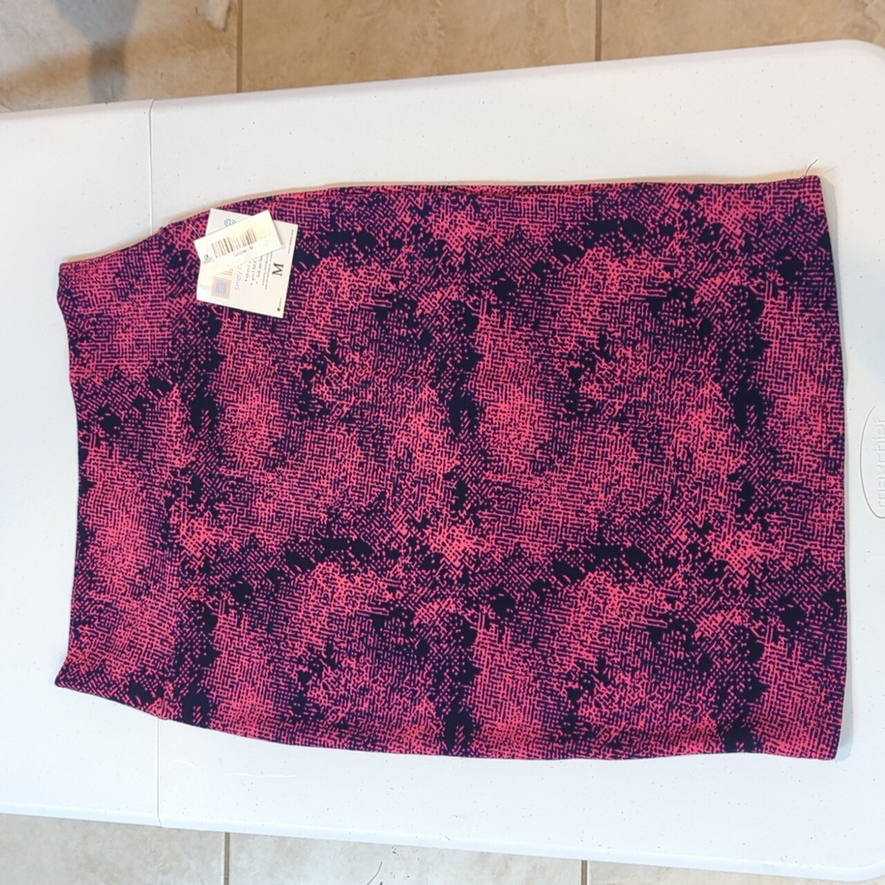 LuLaRoe Cassie Pencil Skirt Size Medium NWT